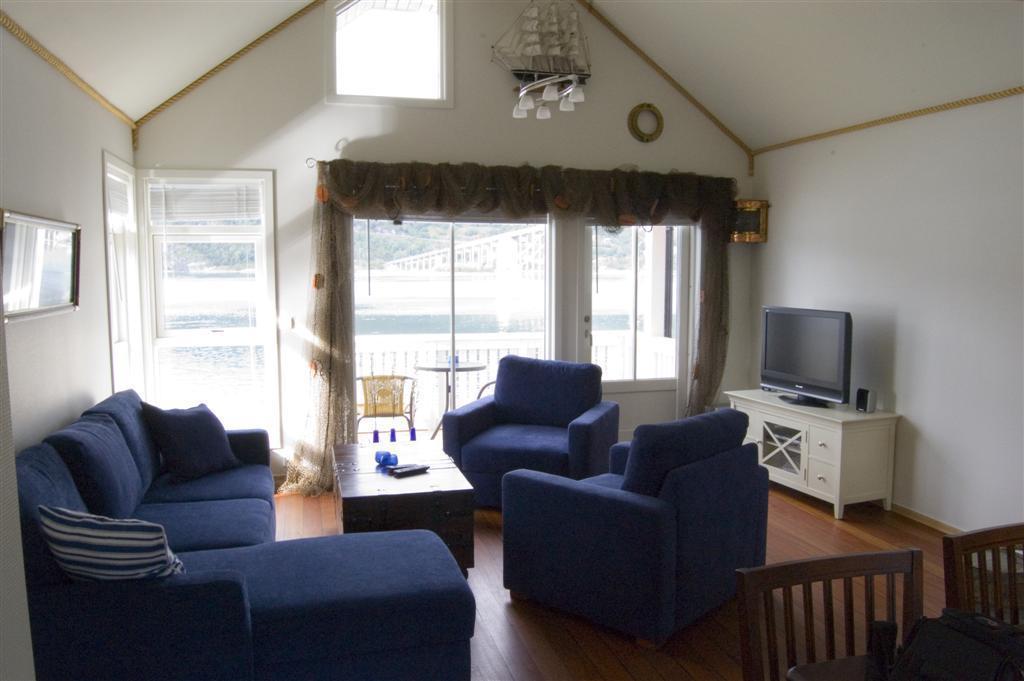 Tjeldsundbrua Maritim Villa Evenskjer ภายนอก รูปภาพ