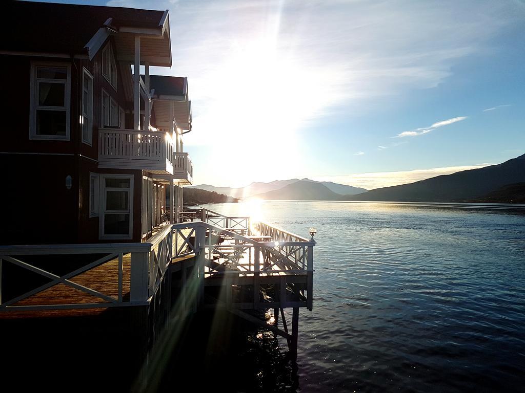 Tjeldsundbrua Maritim Villa Evenskjer ภายนอก รูปภาพ